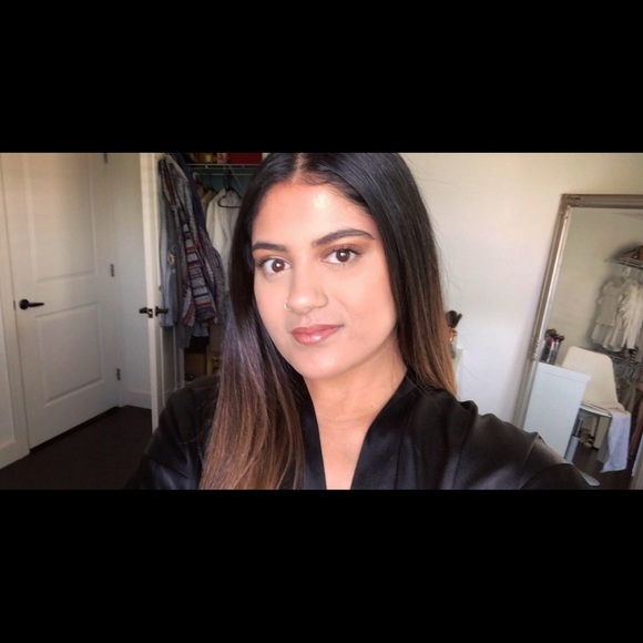 Meet your Posher, Aliyah - Picture 1 of 1